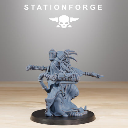 Scavenger The Seer, Space Techno-bots, modular Sci-Fi warriors by STATIONFORGE, Sci-Fi Wargames Cyber-themed Grimdark miniatures