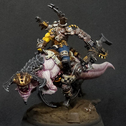 Orkaz Beast Boss, Space-Faring Orkish Menace Sculpted by STATIONFORGE, Grimdark Compatible, Sci-Fi Wargame Scale