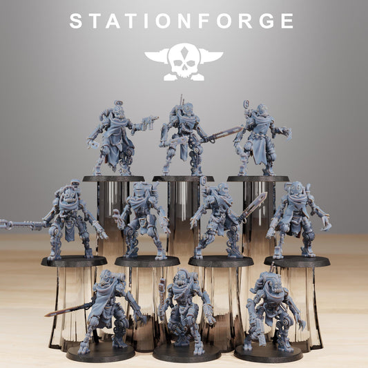 Scavenger Junkbots, Space Techno-bots, modular Sci-Fi warriors by STATIONFORGE, Sci-Fi Wargames Cyber-themed Grimdark miniatures