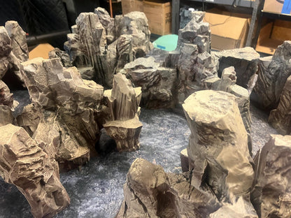 Universal Cliff Labyrinth Terrain Set - 3D Printed Tabletop Terrain, Perfect for Wargames, Board Games, Role Playing Games