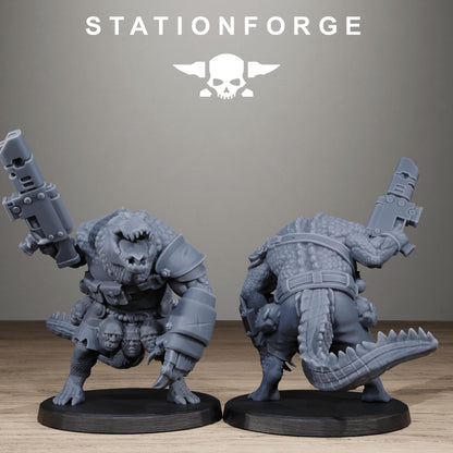 Techno Savages Vernaxers, Modular Sci-Fi Techno-Bot Miniatures by STATIONFORGE, Grimdark Wargames Proxy