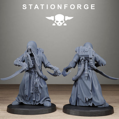 Scavenger Blade Preachers, Modular Sci-Fi Techno-Bot Miniatures by STATIONFORGE, Grimdark Wargames Proxy