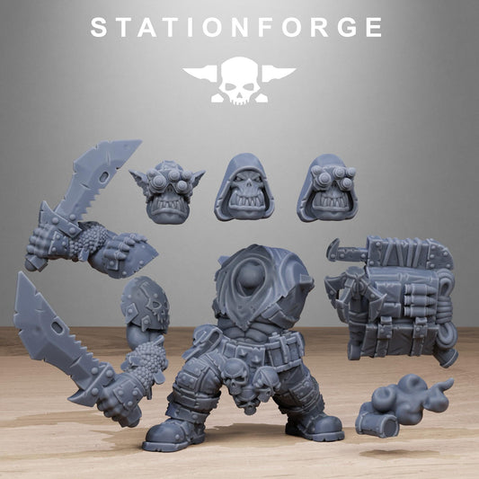 Orkaz Assassin, Space-Faring Orkish Menace Sculpted by STATIONFORGE, Grimdark Compatible, Sci-Fi Wargame Scale