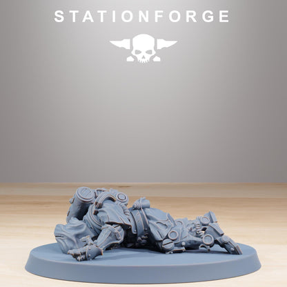 Scavenger Wounded, Space Techno-bots, modular Sci-Fi warriors by STATIONFORGE, Sci-Fi Wargames Cyber-themed Grimdark miniatures