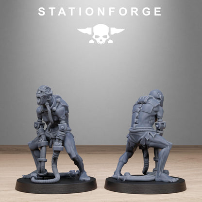 Techno Savanger Necromants, Chaos Worshipper Sci-Fi Wargames Miniatures by STATIONFORGE, Corrupted Imperial Guard