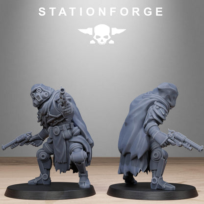 Scavenger Tech Magicians, Space Techno-bots, modular Sci-Fi warriors by STATIONFORGE, Sci-Fi Wargames Cyber-themed Grimdark miniatures