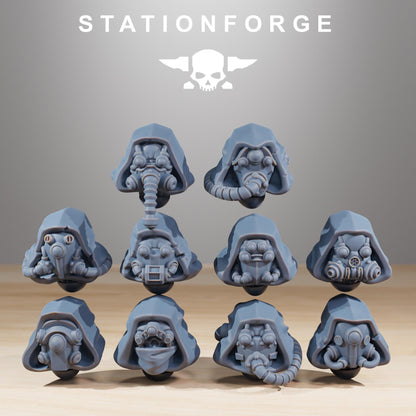 Scavenger Hunters, Space Techno-bots, modular Sci-Fi warriors by STATIONFORGE, Sci-Fi Wargames Cyber-themed Grimdark miniatures